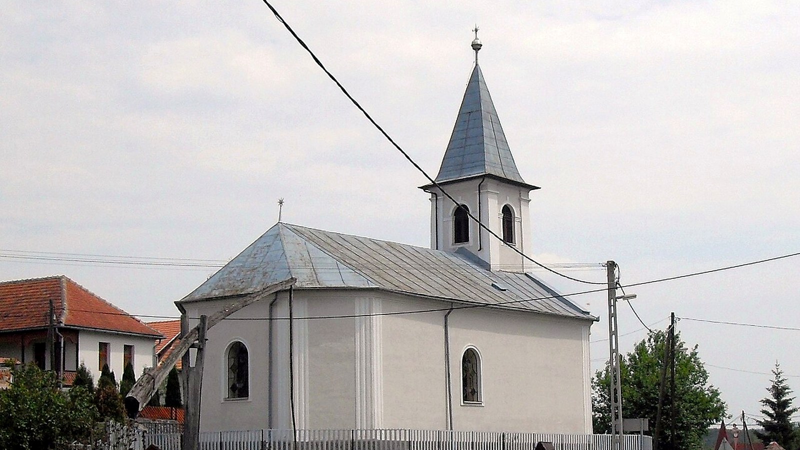 A bózsvai templom / kápolna kültere — szabadon megközelíthető falusi templomtér (Sátoraljaújhelyi járás; múzeum beltér / jegyes vár / kalandpark nem ingyenes).