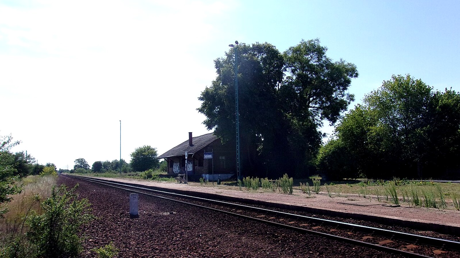 Sajókaza szabadon megközelíthető falusi / járási látképe — templom, utca vagy táj (beltéri kiállítások nem ingyenesek).
